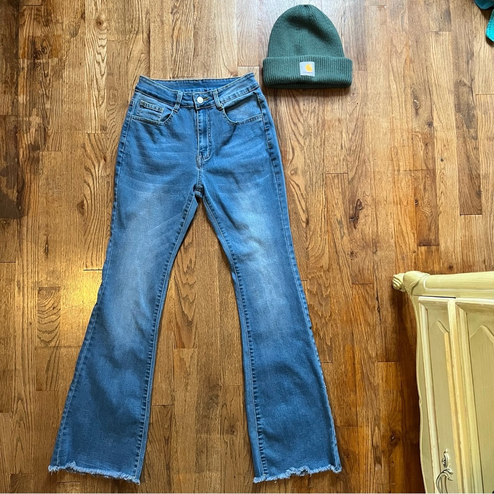 Classic Denim Flare Jeans for Women Frayed Hem YKK